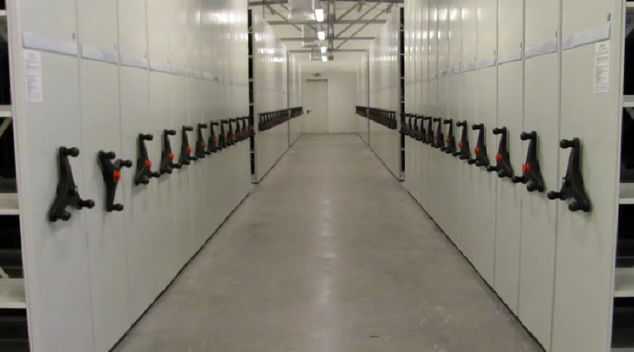 Kilnojamųjų stelažų, mobilių spintų, metalinių sandėlio biuro baldų gamintojas, Lenkija